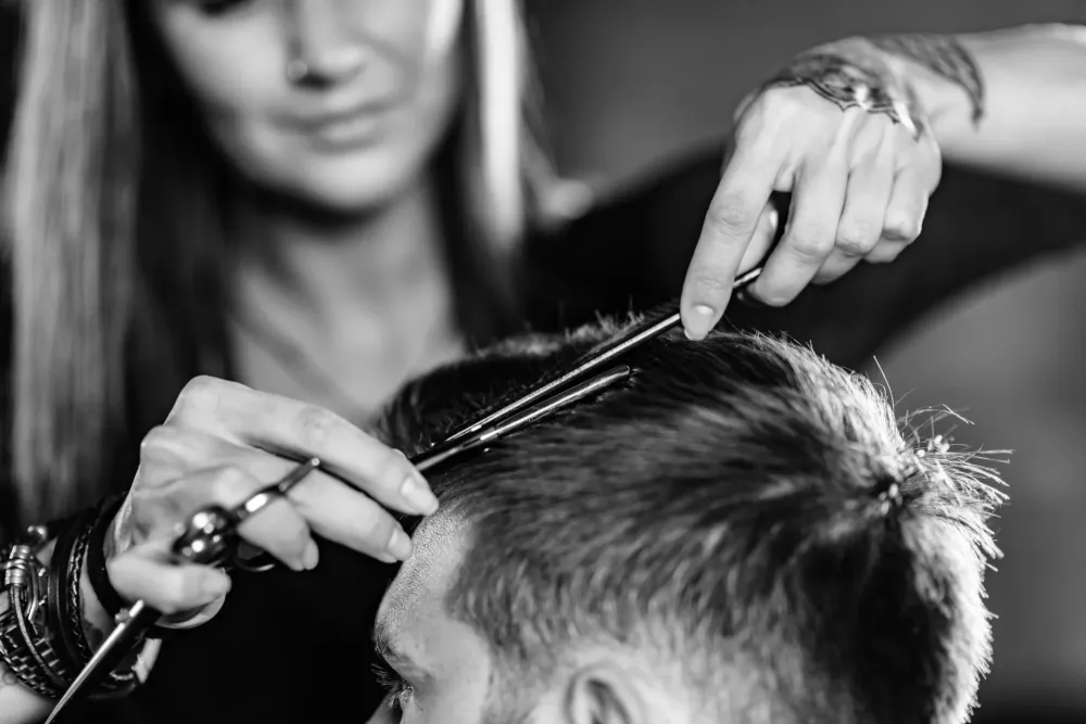 Coiffure homme à Avon