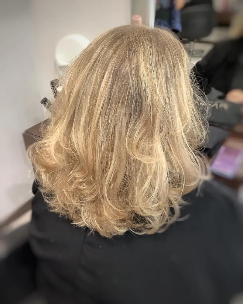 Coiffure brushing à Avon
